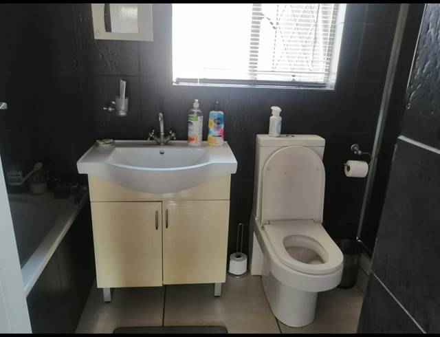 3 BEDROOM HOUSE FOR SALE IN BONANNE